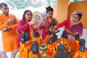 सुनसरीका शिवालयहरूमा भक्तजनको घुइँचो, दुहवीमा वृहत मेला !