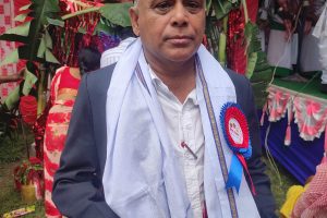 एमालेद्वारा इटहरी–१७ का वडाध्यक्ष आचार्यमाथि कारबाही, छोराको उम्मेदवारीपछि विवाद चुलियो