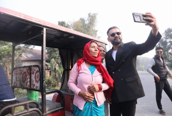 झापा–५ मा नयाँ तरंगः बालेन्द्र शाहको घरदैलोले ततायो चुनावी माहोल